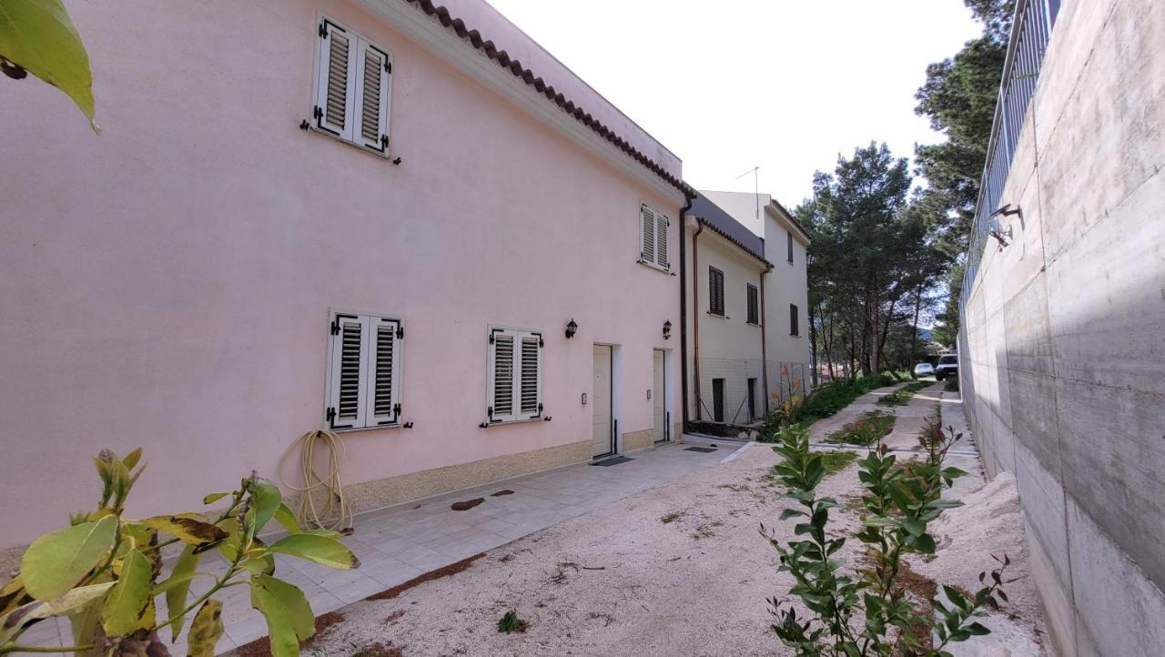 Residenza La Pineta Orosei Βίλα Εξωτερικό φωτογραφία